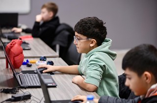 Gemlik Belediyesi Teknoloji Tasarım Evi’nde İkinci Grup Eğitimlerine Başladı